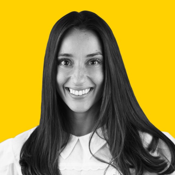 Brooke_Sophia_Ramsay_yellowBG